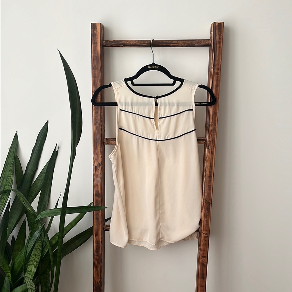 Elegant Cream-Black Top